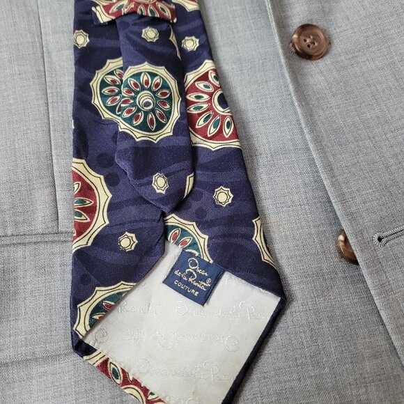 Oscar De La Renta Couture Silk Tie With Geometric Pattern - Picture 5 of 8